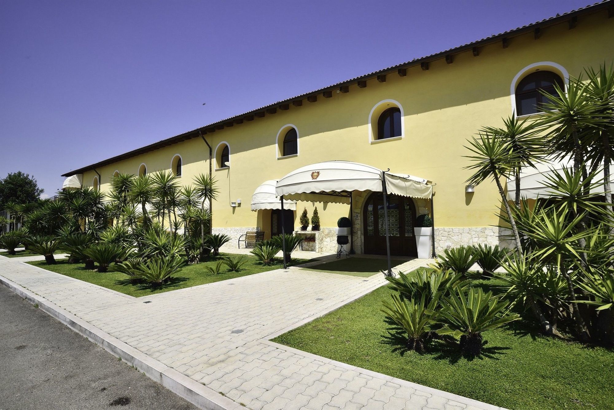 Hotel Tenuta San Francesco Barletta Exterior photo